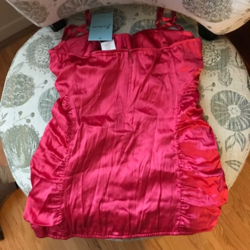 Marciano Silk Hot Pink Top - Size Medium - Picture 3 of 3